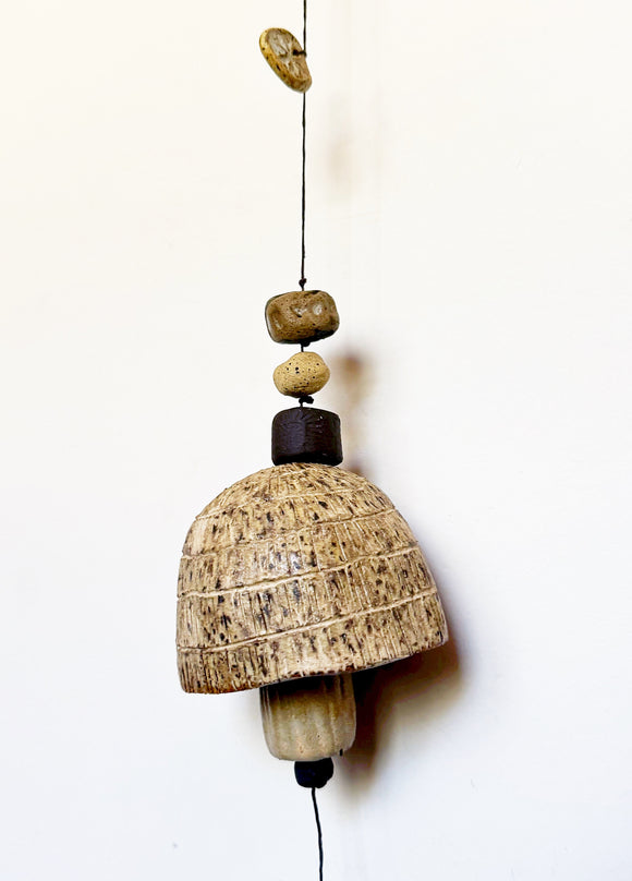 Large Speckled Grid Belle Chime