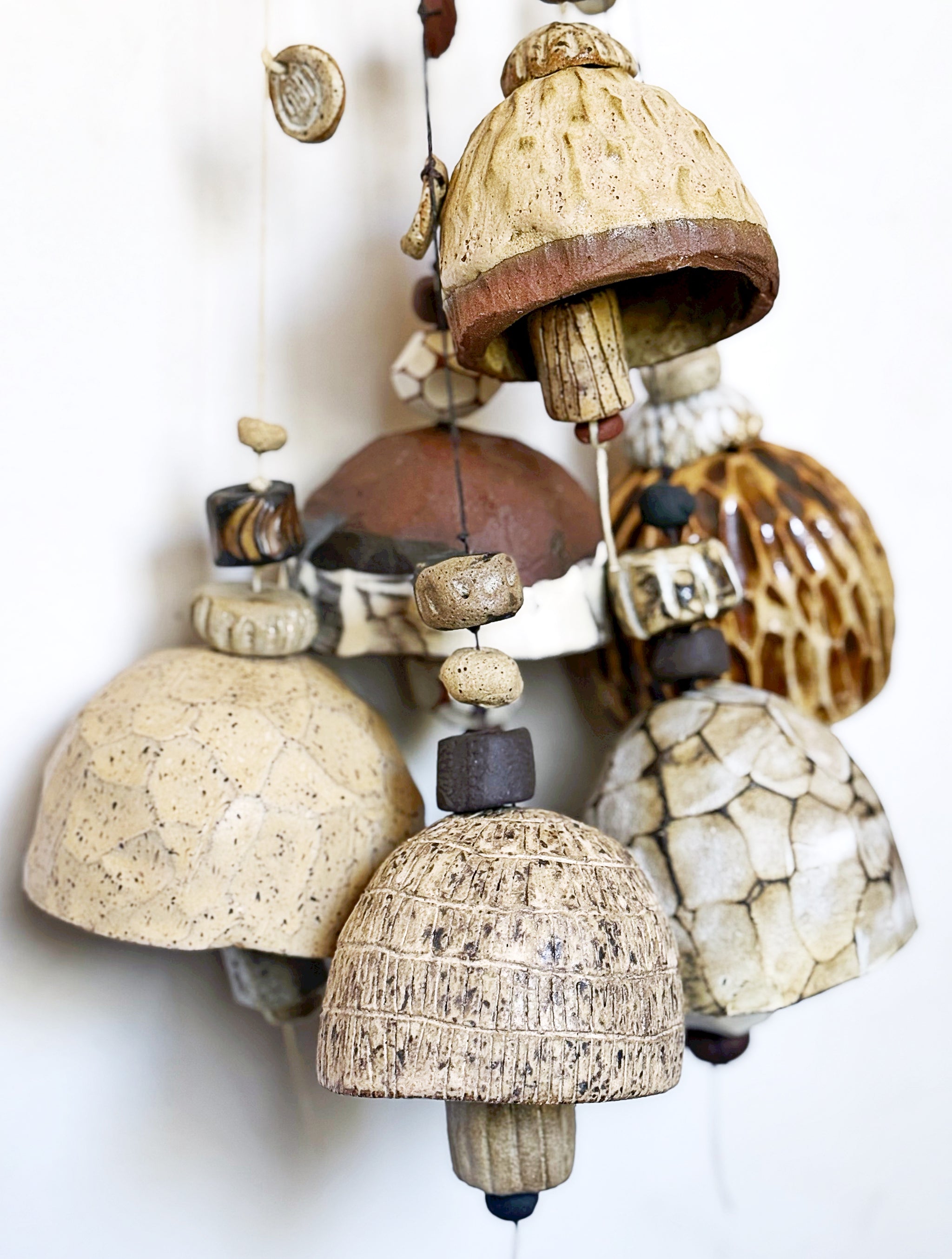 Large Speckled Grid Belle Chime – DianaFayt